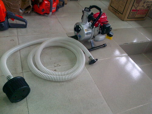 pu钢丝伸缩管,镀铜钢丝伸缩软管,食品级钢丝管 荣兴聚氨酯制品厂