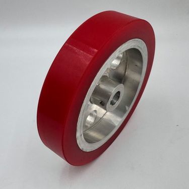 驱动滚筒与聚氨酯胶轮 工业输送系统中的关键组合